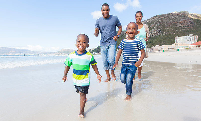 Family-Vacation-Beach